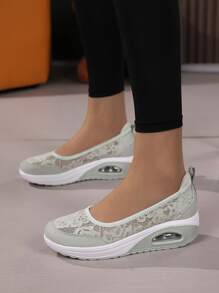 運動一脚蹬適用於女士蕾絲透氣戶外運動鞋