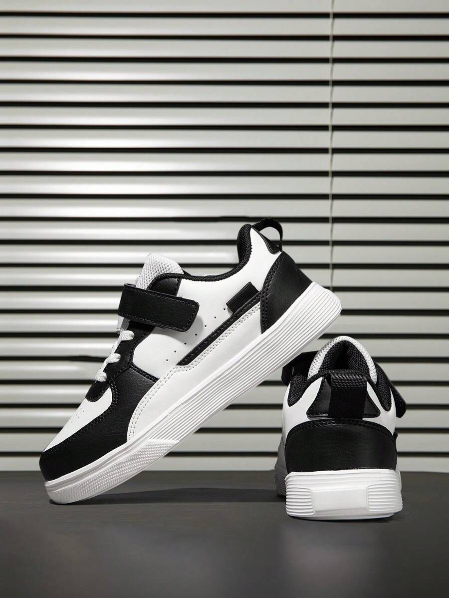 Giày trượt patin dây buộc móc khối màu cho bé trai ngoài trời