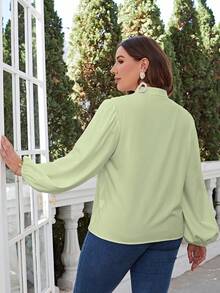 Simplee Plus Guipure Lace Insert Lantern Sleeve Blouse - Green - View 2