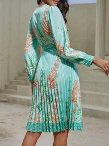 SHEIN VCAY 波西米亞腰帶 百褶花卉印花女士連衣裙 - 綠色 - 查看 2