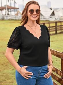 EMERY ROSE 大碼貝殼邊蕾絲拼接泡泡袖素色T恤 - 黑色 - 查看 4
