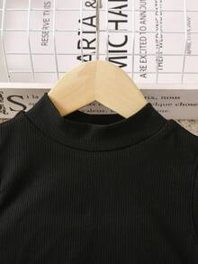 SHEIN 小女童小高領背心上衣&紙袋腰短褲 - 彩色 - 查看 5