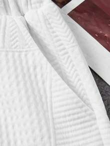 SHEIN 男孩字母補丁細節短褲 - 白色 - 查看 3