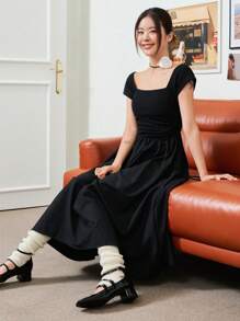 DAZY 素色方領抽褶腰A字連衣裙 - 黑色 - 查看 8