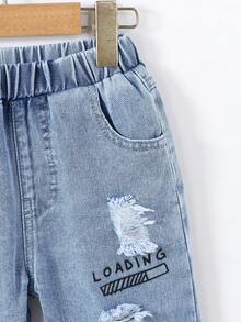 Niñito Jeans desgarro con estampado de slogan y dibujos animados desgarro crudo - Lavado ligero - Ver 4