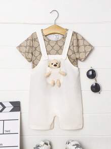 SHEIN 男嬰滿版印花T恤和熊玩偶裝飾背帶連體短褲 - 彩色 - 查看 1