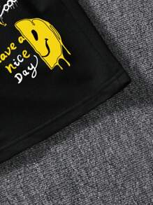 Manfinity EMRG Loose Fit Men's Heart & Slogan Graphic Printed Elastic Waist Shorts - Black - View 7