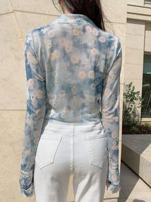 DAZY 紮染和印花薄透短款襯衫 - 藍色 - 查看 2