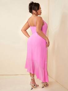 SHEIN BAE 大碼水鑽花卉圖案垂領荷葉邊不對稱下擺吊帶連衣裙 - 粉色 - 查看 2