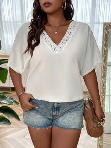 SHEIN LUNE 大碼拼接水溶蕾絲蝙蝠袖襯衫 - 白色 - 查看 4