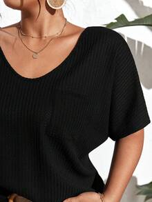 SHEIN Frenchy 大碼素色V領T恤 - 黑色 - 查看 7