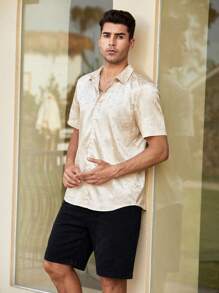 Manfinity Homme 男士提花前排扣襯衫 - 金色 - 查看 5