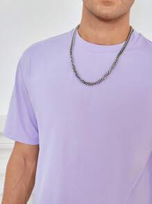 Manfinity RebelGame Men Butterfly & Slogan Graphic Tee - Lilac Purple - View 4