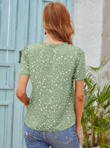 SHEIN LUNE Ditsy Floral Print Notched Neckline Puff Sleeve Blouse - Green - View 2
