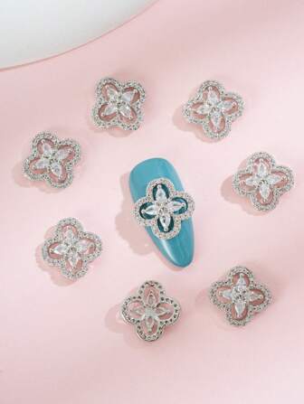 8 piezas Decoración de uñas con diseño de trébol de cuatro hojas con strass, Accesorios retro de metal para decoración de uñas, Suministros de manualidades para manicura de salón de uñas, Gemas para uñas