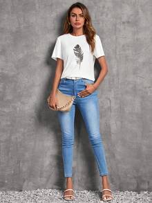 SHEIN LUNE 羽毛印花圓領T恤 - 白色 - 查看 4