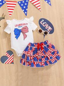 SHEIN 嬰兒蝴蝶結和字母圖案荷葉邊連身背心和國旗圖案半身裙 - 彩色 - 查看 1
