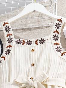 SHEIN 女孩花卉刺繡前紐扣腰帶吊帶連體褲 - 米色 - 查看 5