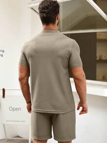 Manfinity Homme Hombres Shorts con camiseta con estampado de letra - Verde militar - Ver 3