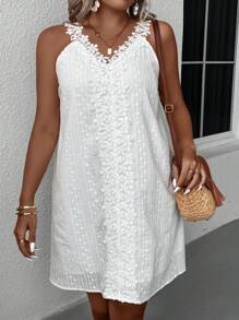 SHEIN LUNE Plus Guipure Lace Panel Swiss Dot Cami Dress - White - View 2