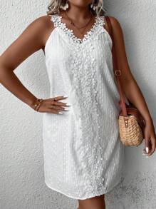 SHEIN LUNE Plus Guipure Lace Panel Swiss Dot Cami Dress - White - View 4