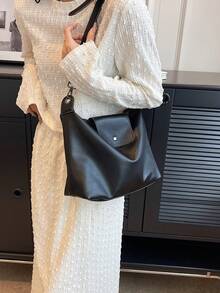 Medium Hobo Bag With Zipper Solid Black Minimalist - Black - View 2