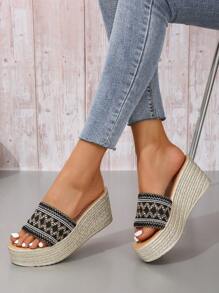 女士幾何樣式編織坡跟度假涼鞋 - 黑色 - 查看 1