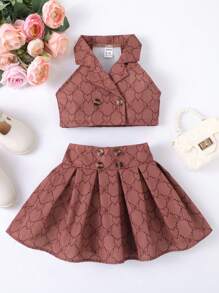 SHEIN 嬰兒心形和蝴蝶結圖案西裝領上衣和褶皺裙子套裝 - 棕色 - 查看 1