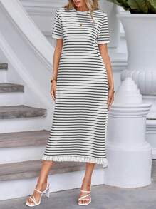 SHEIN Essnce 條紋印花流蘇下擺T恤洋裝 - 黑與白 - 查看 5