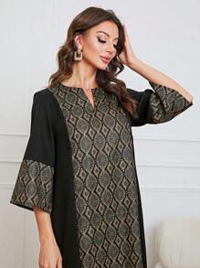 Al Najma 幾何印花缺口領連衣裙 - 彩色 - 查看 5