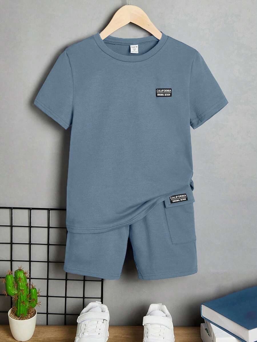 SHEIN Bộ hai mảnh Trai Túi Đắp vá Lá thư Giải trí - Màu xanh bụi bặm - Xem 1