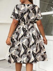 SHEIN LUNE Plus Chain Print Batwing Sleeve Belted Dress - Multicolor - View 3
