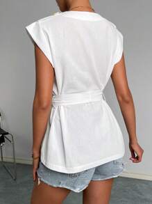 SHEIN Privé 素色腰帶V領襯衫 - 白色 - 查看 2