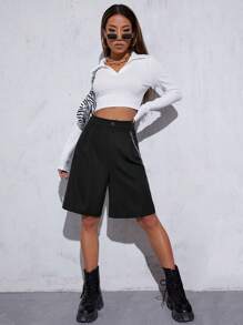 SHEIN Frenchy Zipper Fly Solid Chain Detail Shorts - Black - View 5