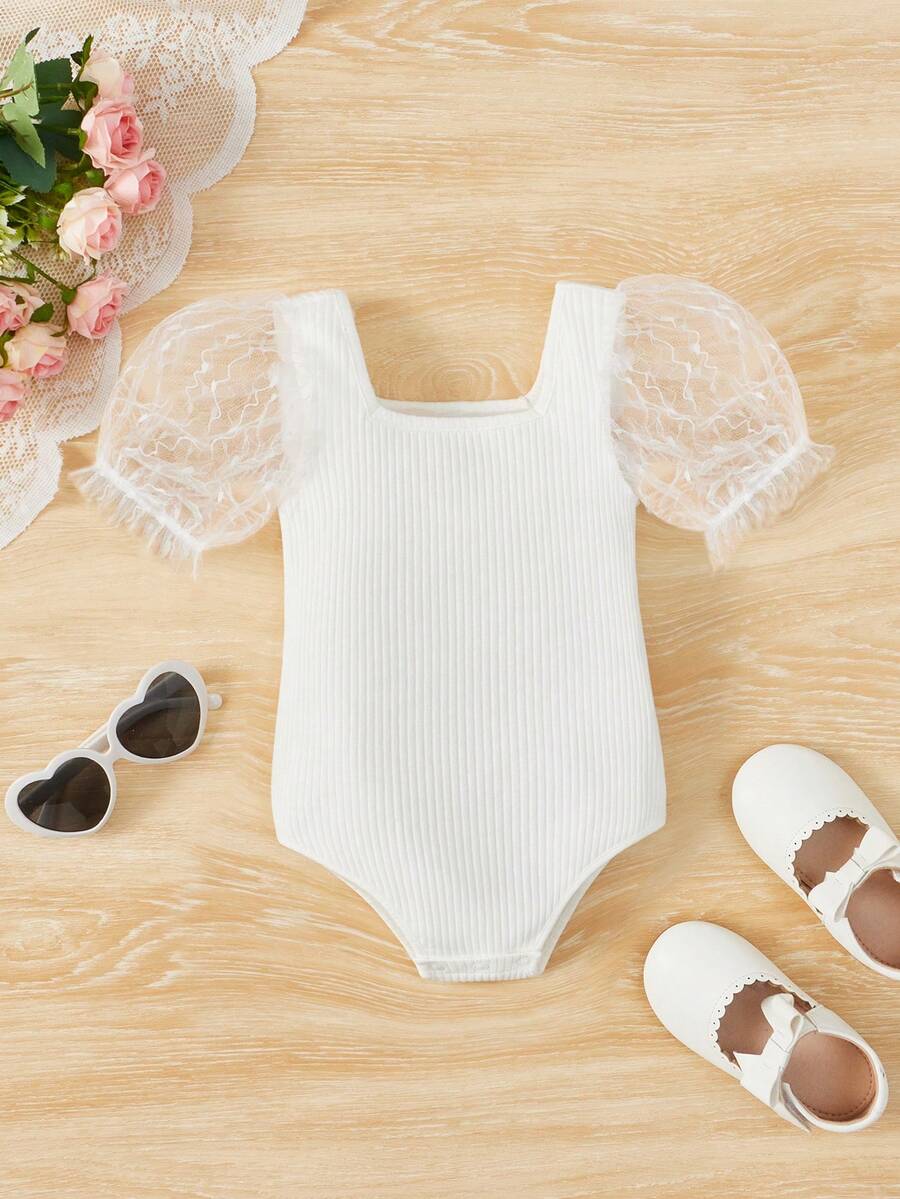 SHEIN Bodysuits Em bé Nút Tương phản Mesh viền lá sen Gân đan màu trơn - trắng - Xem 1