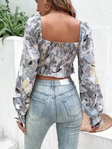 SHEIN VCAY Allover Floral Print Knot Front Flounce Sleeve Ruffle Hem Crop Blouse - Blue - View 2