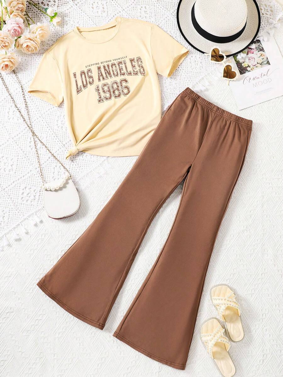 SHEIN Sparklyn 少女字母圖形t恤和喇叭褲套裝 - 彩色 - 查看 1