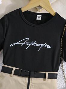 SHEIN 女孩字母圖案T恤和翻蓋口袋腰帶工裝裙套裝