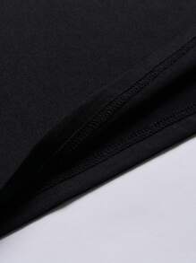 Manfinity Roghcode 男士蝴蝶和標語圖案T恤 - 黑色 - 查看 5