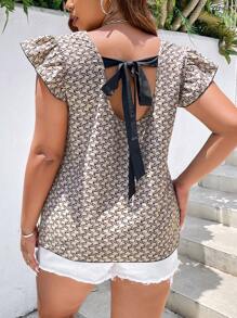 SHEIN Clasi 大碼滿版幾何圖案後綁帶蝴蝶袖襯衫 - 卡其色 - 查看 1