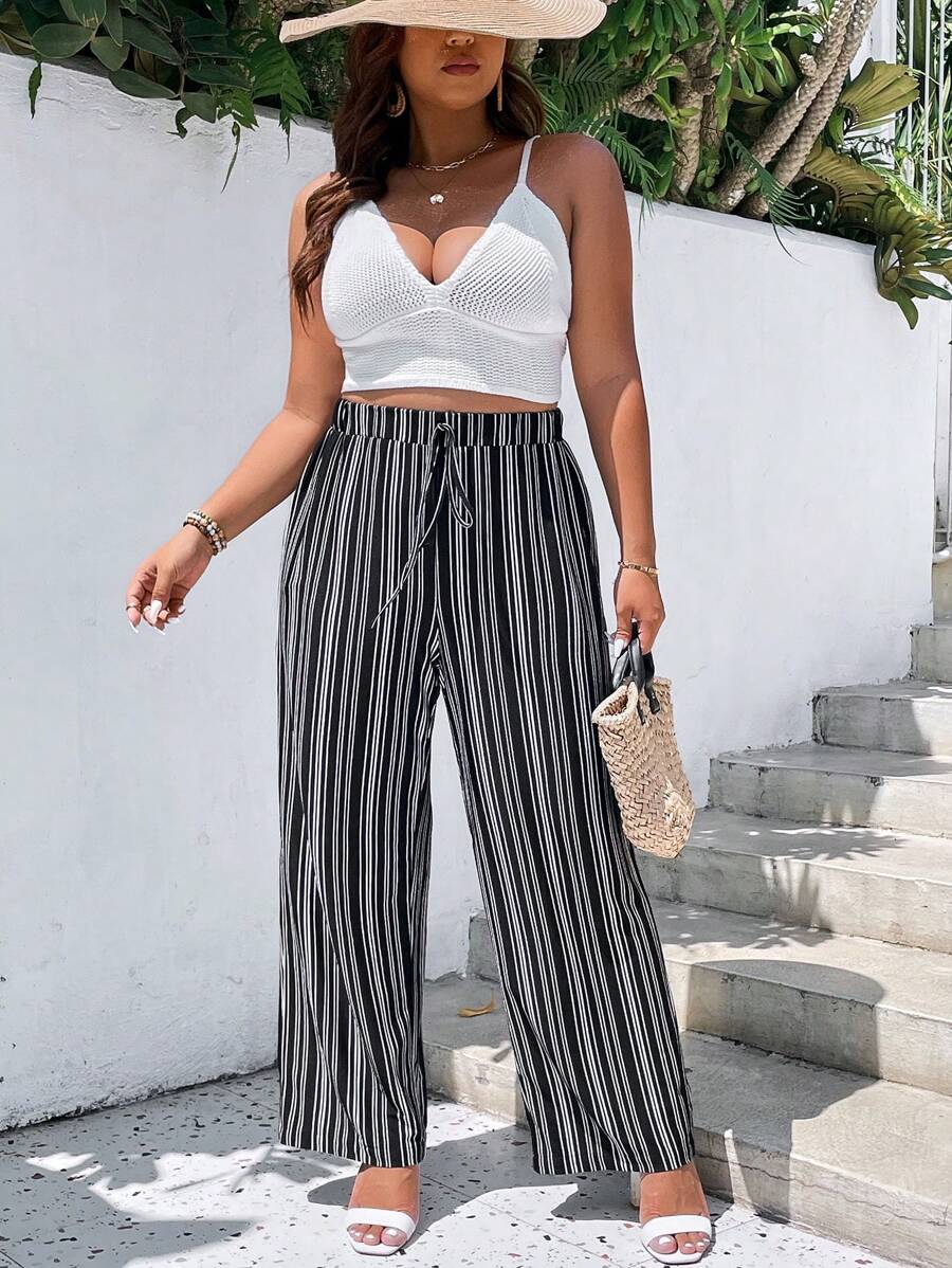 SHEIN LUNE 大碼條紋印花腰上打結闊腿褲 - 黑色 - 查看 1