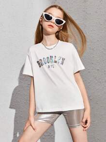 SHEIN 女孩字母圖案T恤和金屬質感騎行褲