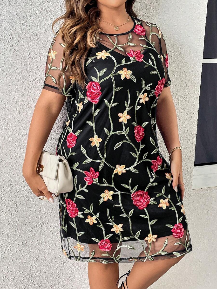 SHEIN Clasi Đầm Plus Size Thêu cắt Hoa Tất cả trên in Boho - Nhiều màu - Xem 1