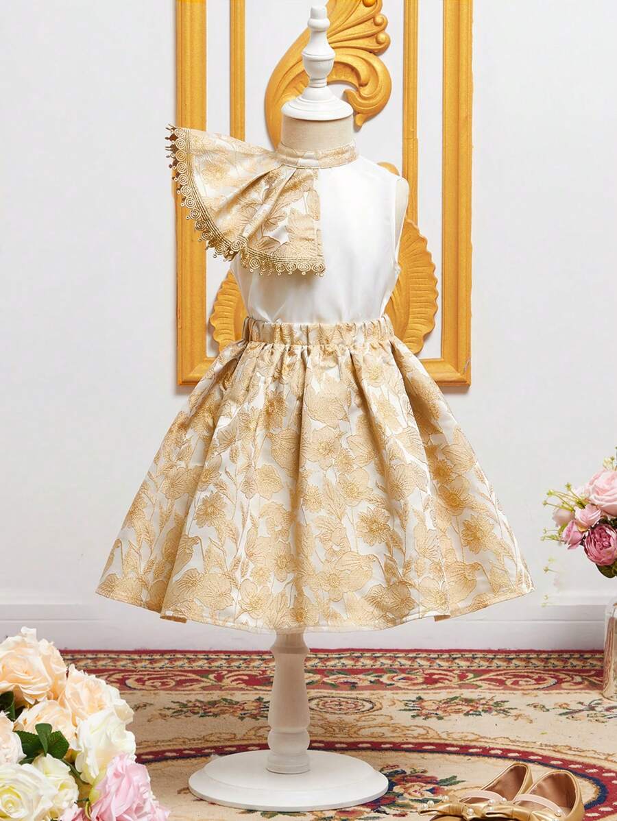 SHEIN 小女童1入組花卉圖案提花荷葉邊上衣和1入組半身裙 - 彩色 - 查看 1