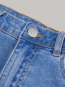 SHEIN Bé Gái Quần Shorts Denim Nút Túi Dây kéo Hem thô Bị tách màu trơn - Rửa nhẹ - Xem 3