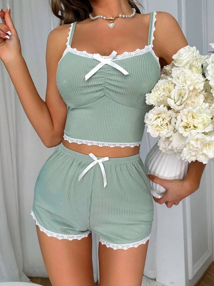 Ensemble De Pyjama Short & Top À Fines Brides En Dentelle À Ruchés À Nœud Papillon - Vert - Voir 1