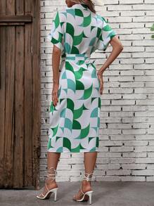 SHEIN LUNE 幾何印花蝙蝠袖腰帶襯衫連衣裙 - 綠色 - 查看 2
