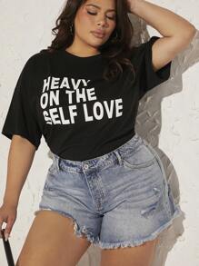 Plus High Waisted Frayed Hem Denim Shorts - Light Wash - View 5