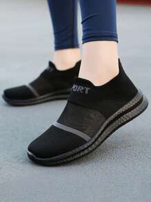 Women Letter Graphic Slip On Running Shoes, Sporty Outdoor Fabric Sports Shoes - Black - View 4