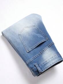 男士骷髅与字母图案破洞磨边漂白洗水牛仔裤 - 中等水洗藍 - 查看 4